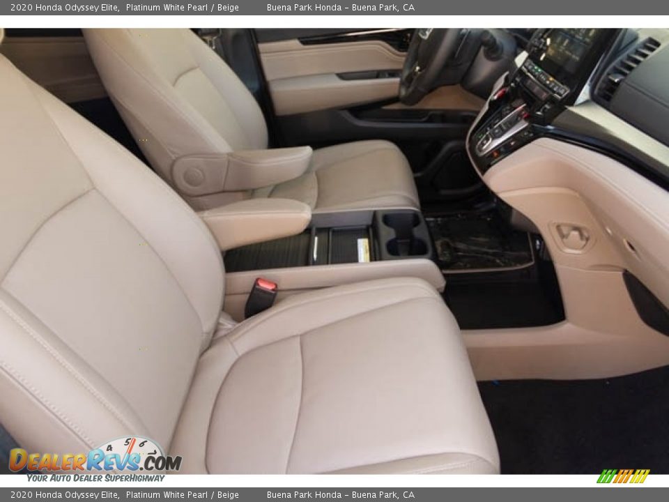 2020 Honda Odyssey Elite Platinum White Pearl / Beige Photo #34