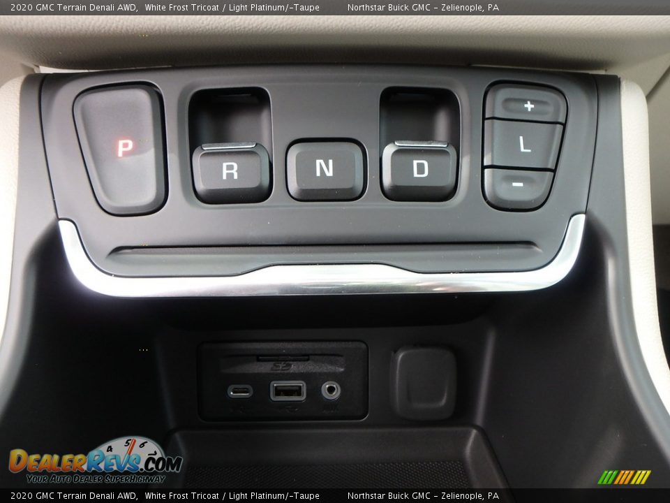 2020 GMC Terrain Denali AWD Shifter Photo #20