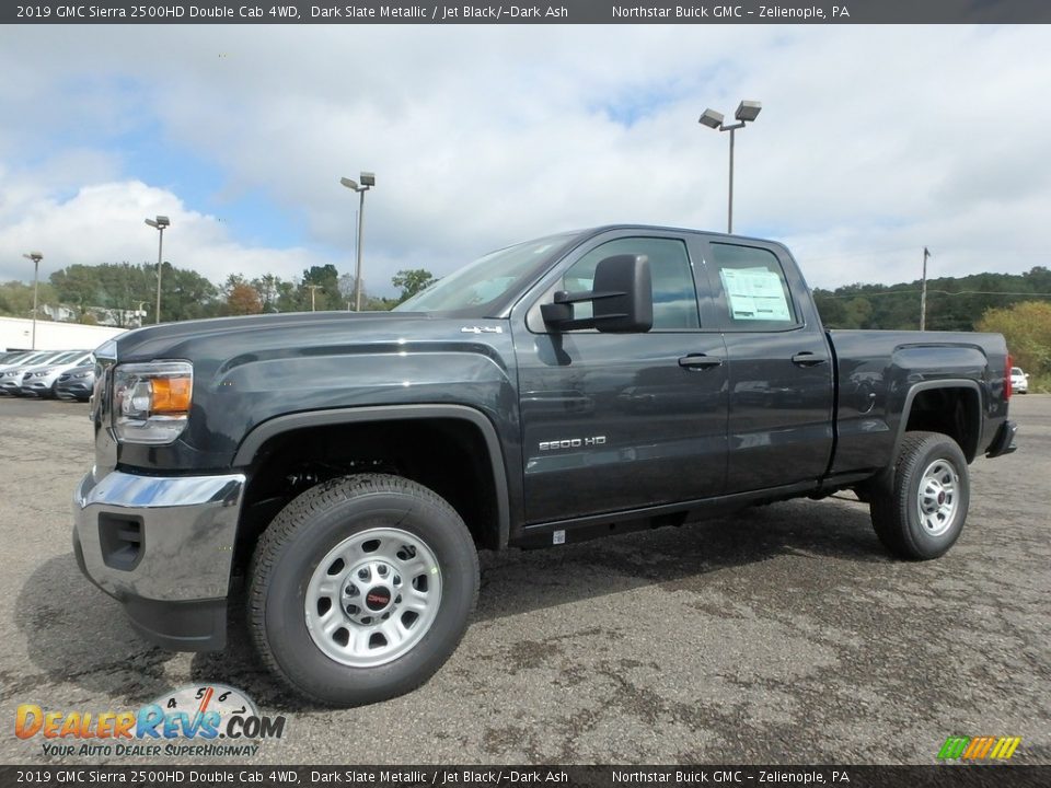Front 3/4 View of 2019 GMC Sierra 2500HD Double Cab 4WD Photo #1