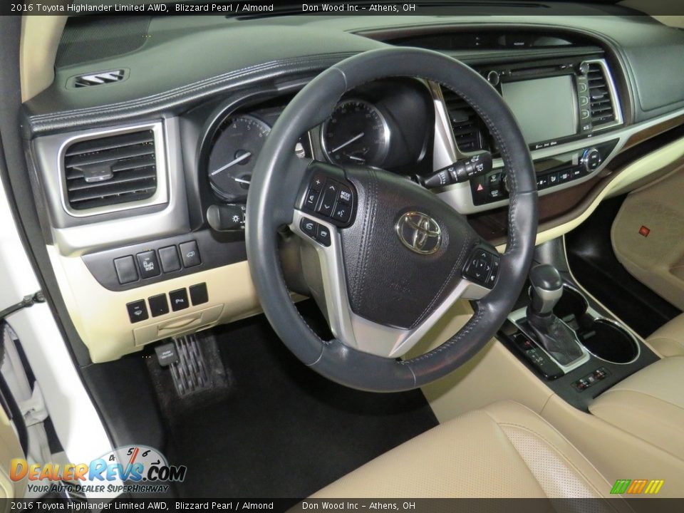 2016 Toyota Highlander Limited AWD Blizzard Pearl / Almond Photo #22
