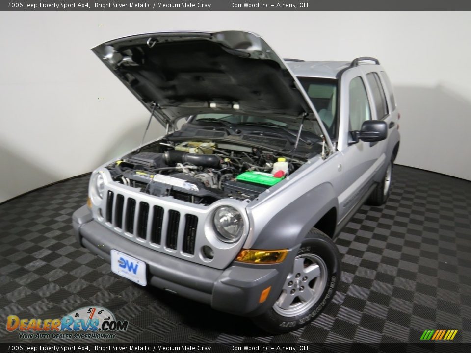 2006 Jeep Liberty Sport 4x4 Bright Silver Metallic / Medium Slate Gray Photo #3