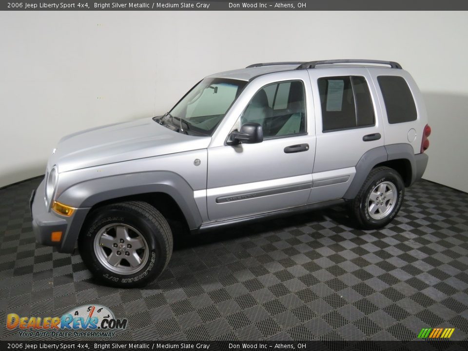 2006 Jeep Liberty Sport 4x4 Bright Silver Metallic / Medium Slate Gray Photo #5