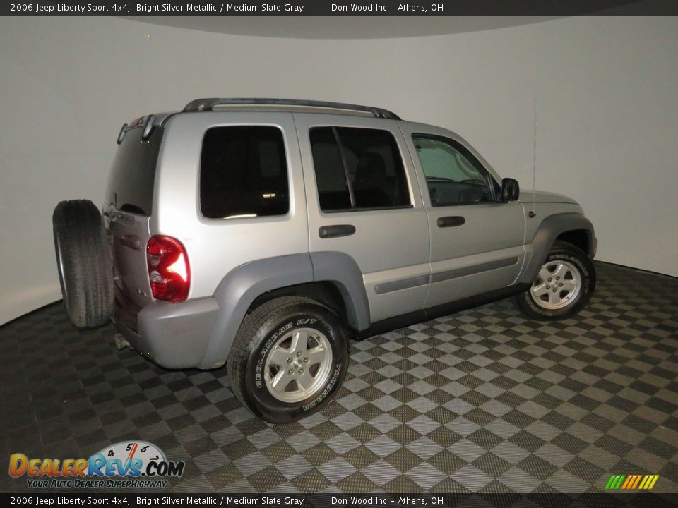 2006 Jeep Liberty Sport 4x4 Bright Silver Metallic / Medium Slate Gray Photo #15