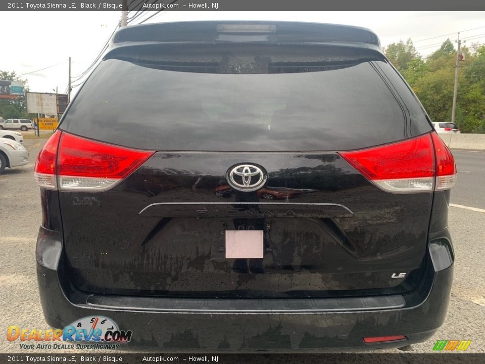 2011 Toyota Sienna LE Black / Bisque Photo #4