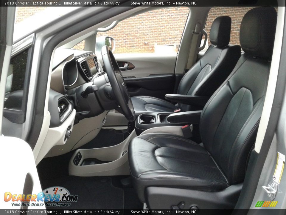 2018 Chrysler Pacifica Touring L Billet Silver Metallic / Black/Alloy Photo #10