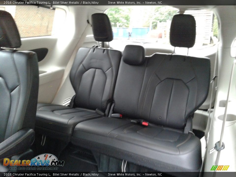 2018 Chrysler Pacifica Touring L Billet Silver Metallic / Black/Alloy Photo #12