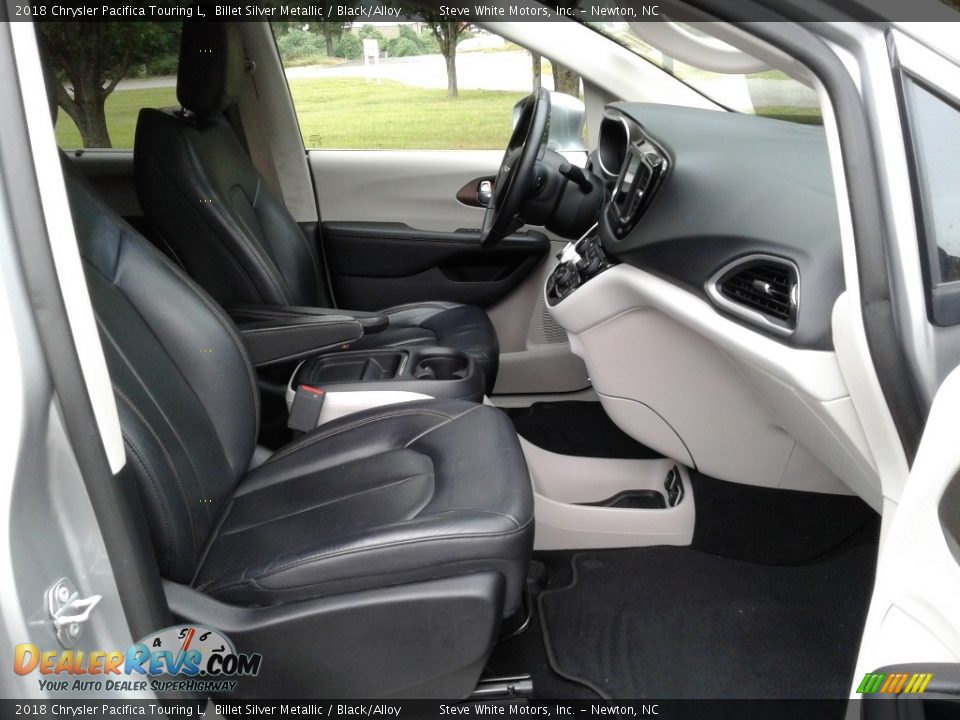2018 Chrysler Pacifica Touring L Billet Silver Metallic / Black/Alloy Photo #18