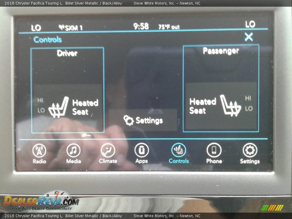 2018 Chrysler Pacifica Touring L Billet Silver Metallic / Black/Alloy Photo #29