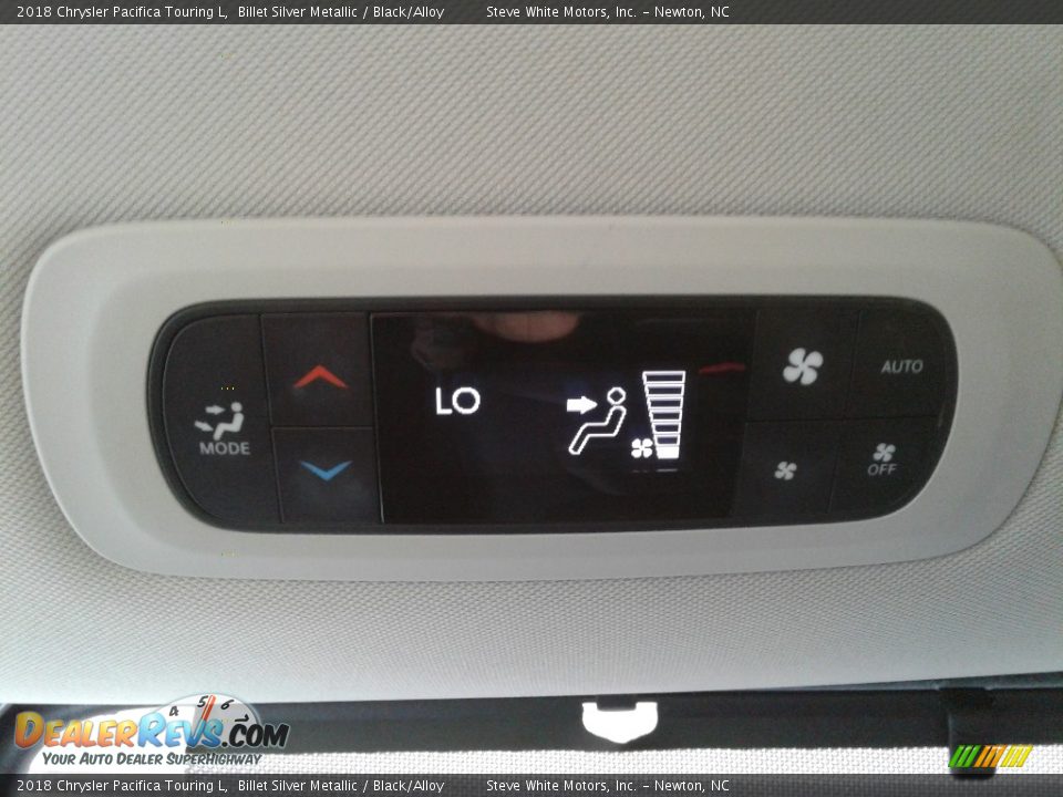 2018 Chrysler Pacifica Touring L Billet Silver Metallic / Black/Alloy Photo #34