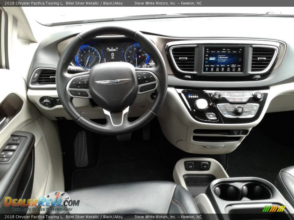 2018 Chrysler Pacifica Touring L Billet Silver Metallic / Black/Alloy Photo #35