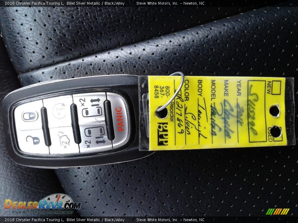 2018 Chrysler Pacifica Touring L Billet Silver Metallic / Black/Alloy Photo #36