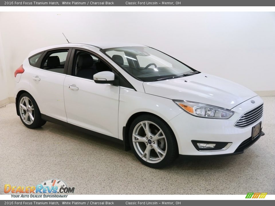 2016 Ford Focus Titanium Hatch White Platinum / Charcoal Black Photo #1