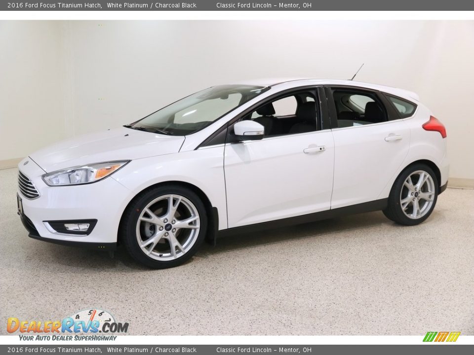 2016 Ford Focus Titanium Hatch White Platinum / Charcoal Black Photo #3