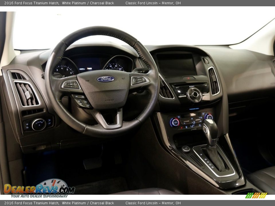 2016 Ford Focus Titanium Hatch White Platinum / Charcoal Black Photo #6