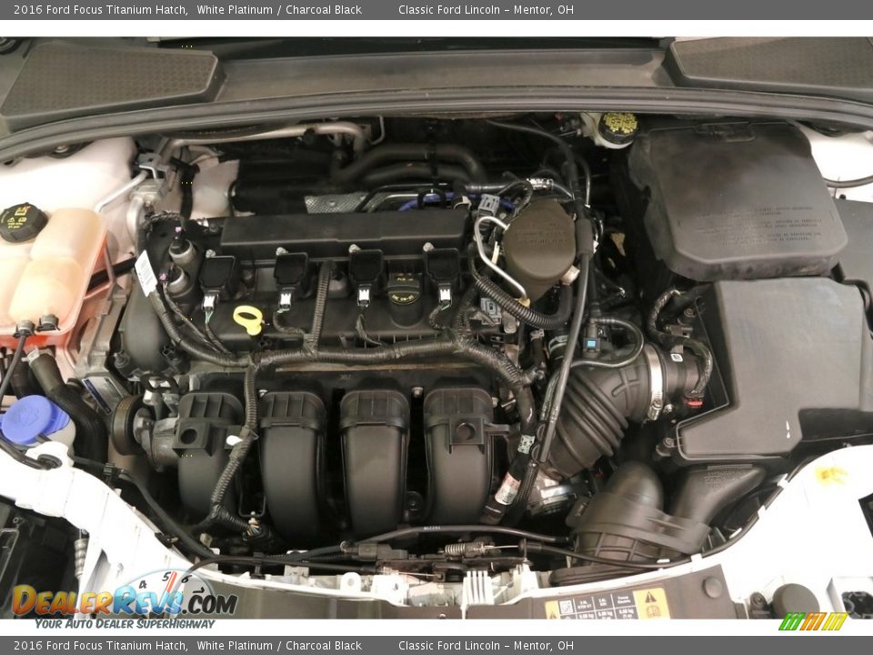 2016 Ford Focus Titanium Hatch White Platinum / Charcoal Black Photo #19