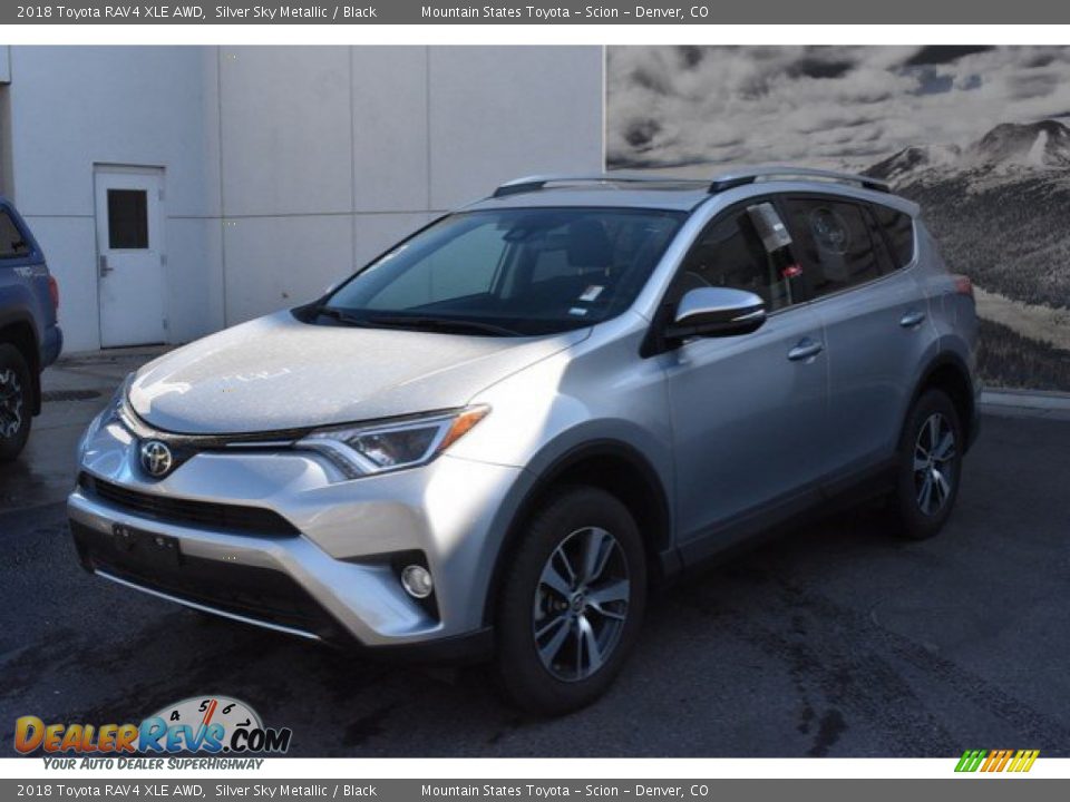 2018 Toyota RAV4 XLE AWD Silver Sky Metallic / Black Photo #2