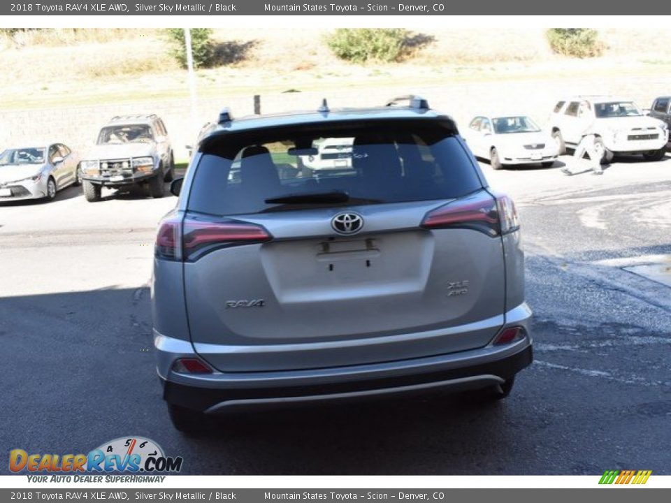 2018 Toyota RAV4 XLE AWD Silver Sky Metallic / Black Photo #5