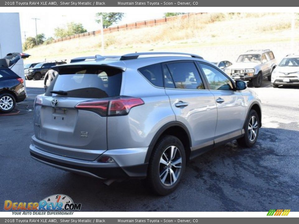 2018 Toyota RAV4 XLE AWD Silver Sky Metallic / Black Photo #6