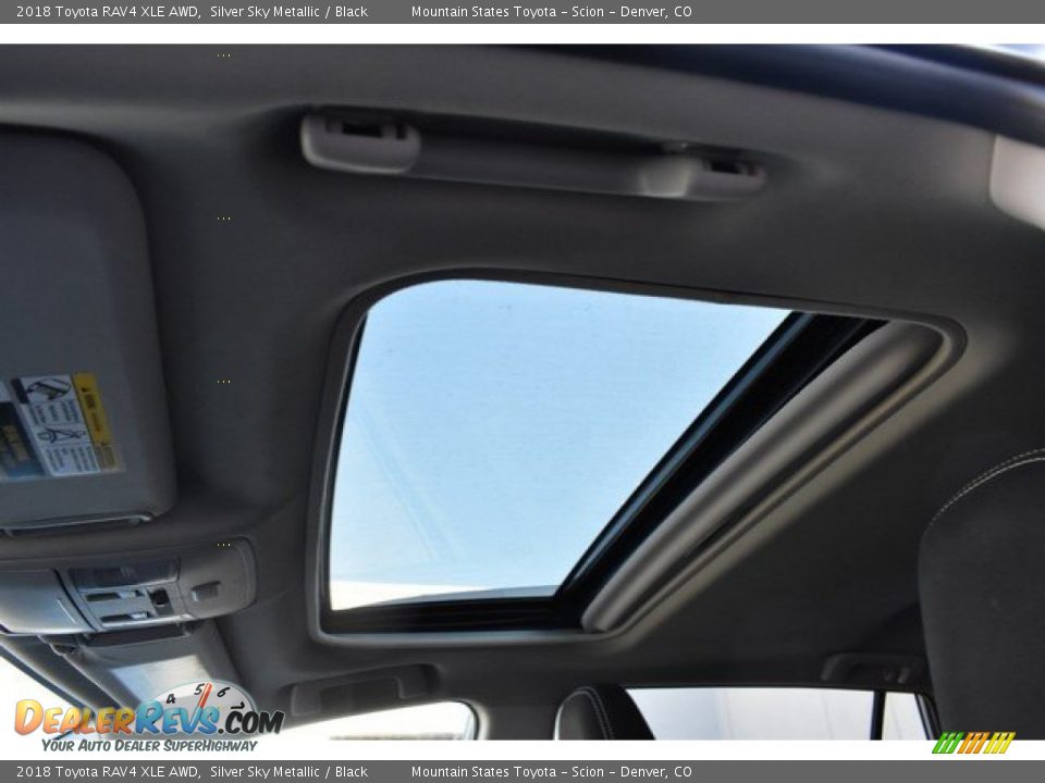 2018 Toyota RAV4 XLE AWD Silver Sky Metallic / Black Photo #10