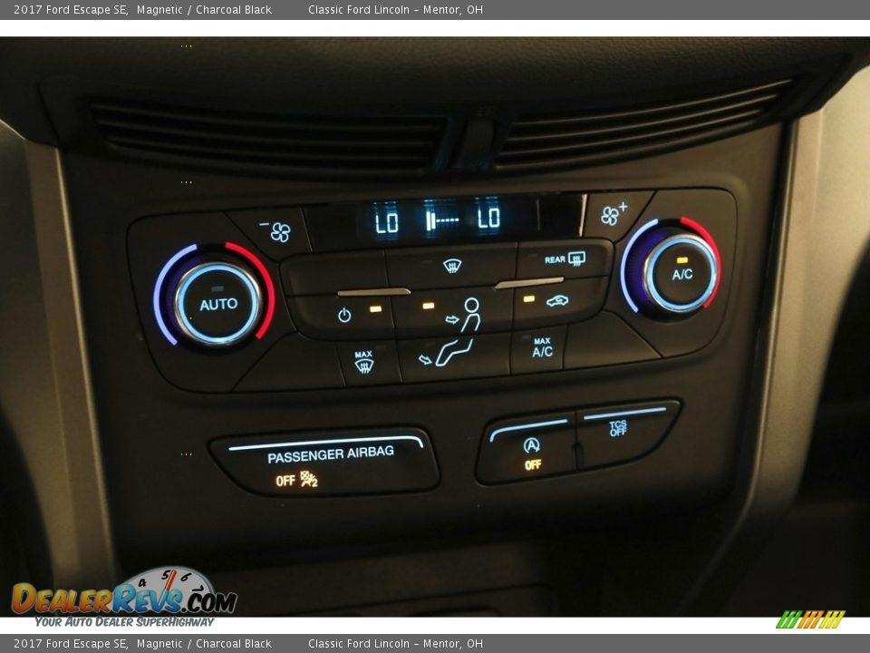 2017 Ford Escape SE Magnetic / Charcoal Black Photo #10