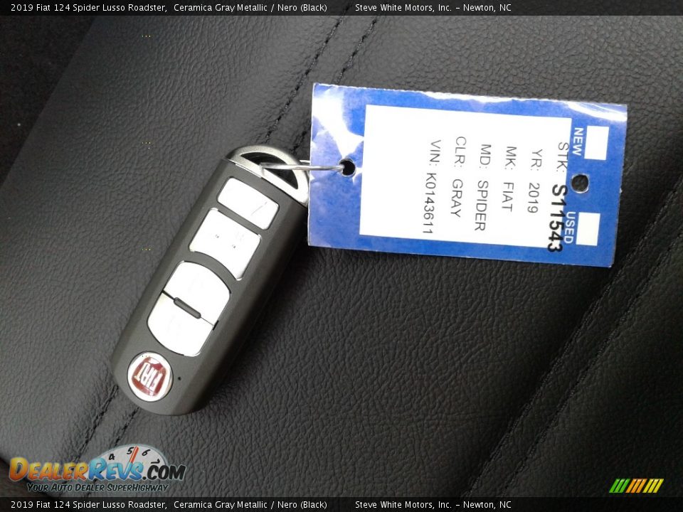 2019 Fiat 124 Spider Lusso Roadster Ceramica Gray Metallic / Nero (Black) Photo #26