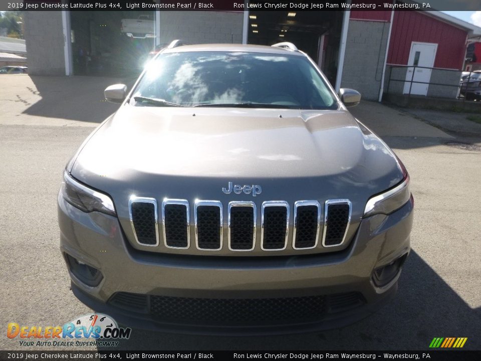 2019 Jeep Cherokee Latitude Plus 4x4 Light Brownstone Pearl / Black Photo #8