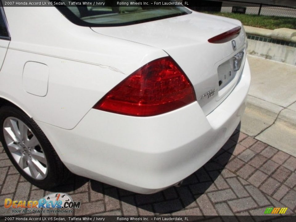 2007 Honda Accord LX V6 Sedan Taffeta White / Ivory Photo #18