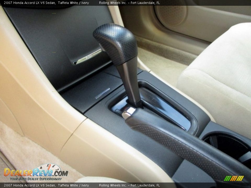 2007 Honda Accord LX V6 Sedan Taffeta White / Ivory Photo #33