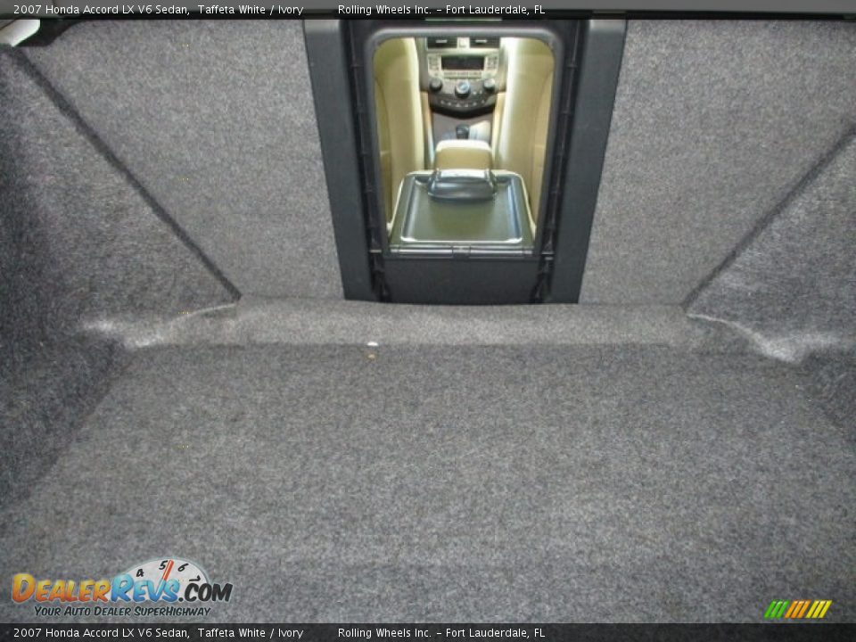 2007 Honda Accord LX V6 Sedan Taffeta White / Ivory Photo #35