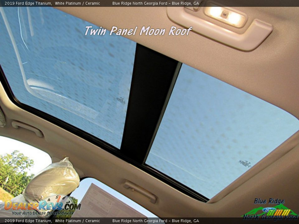 2019 Ford Edge Titanium White Platinum / Ceramic Photo #24