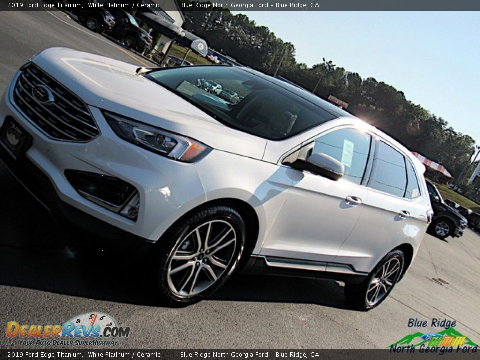2019 Ford Edge Titanium White Platinum / Ceramic Photo #30