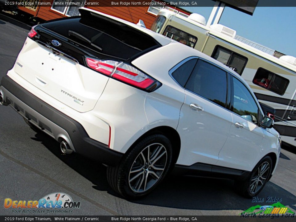 2019 Ford Edge Titanium White Platinum / Ceramic Photo #32