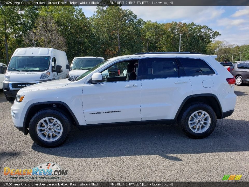 2020 Jeep Grand Cherokee Laredo E 4x4 Bright White / Black Photo #3