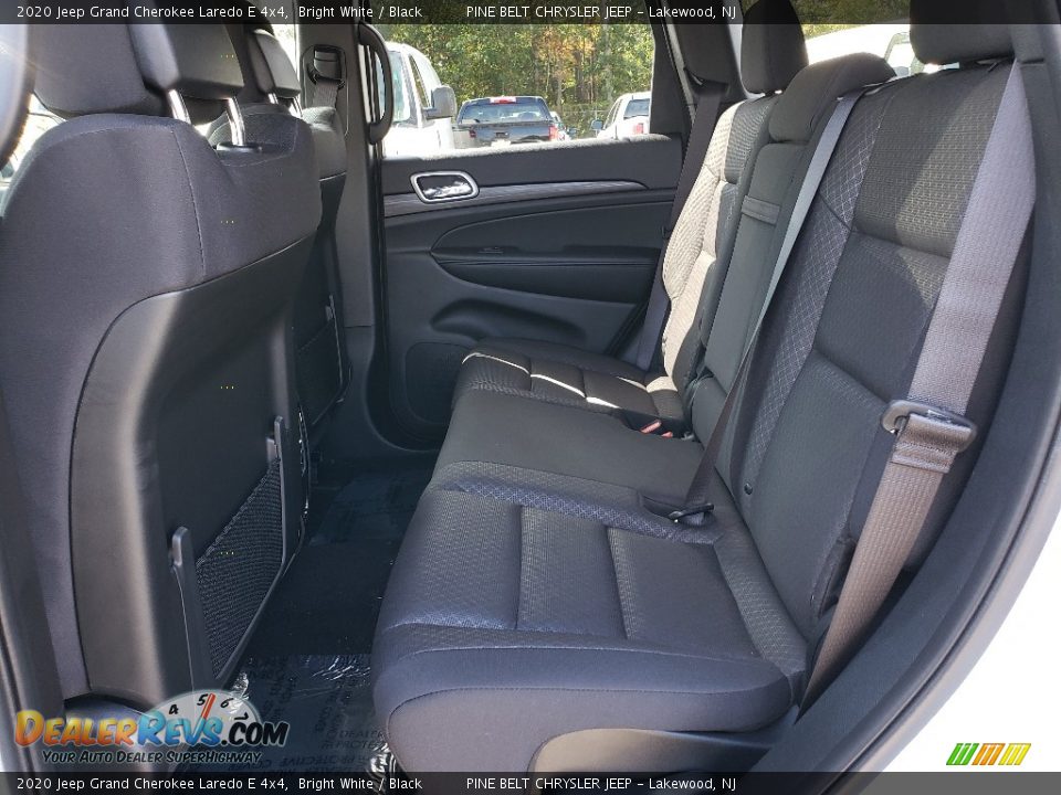2020 Jeep Grand Cherokee Laredo E 4x4 Bright White / Black Photo #6