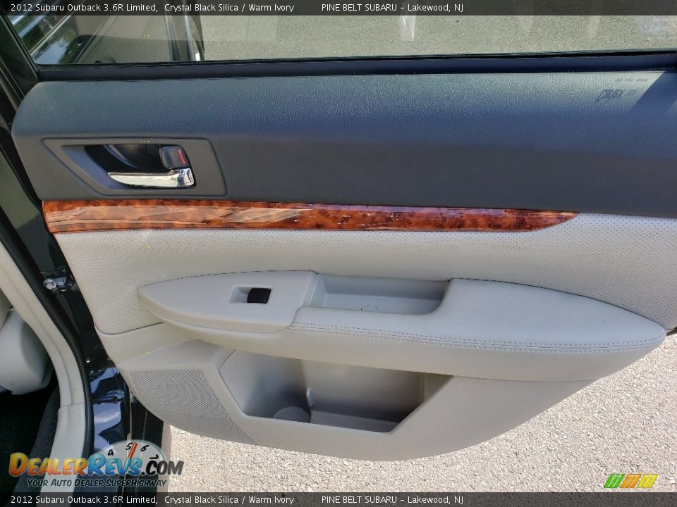 2012 Subaru Outback 3.6R Limited Crystal Black Silica / Warm Ivory Photo #20