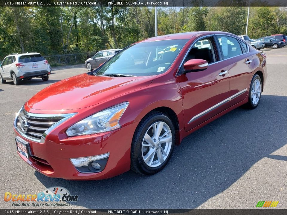 2015 Nissan Altima 2.5 SL Cayenne Red / Charcoal Photo #10