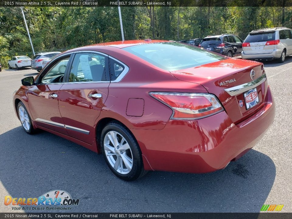 2015 Nissan Altima 2.5 SL Cayenne Red / Charcoal Photo #12