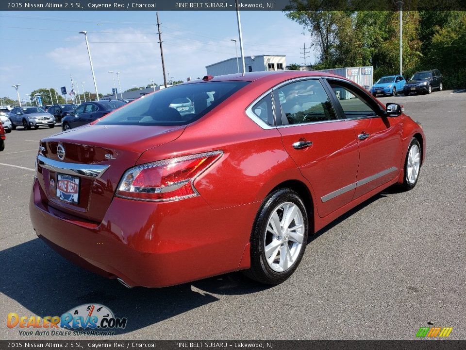 2015 Nissan Altima 2.5 SL Cayenne Red / Charcoal Photo #14