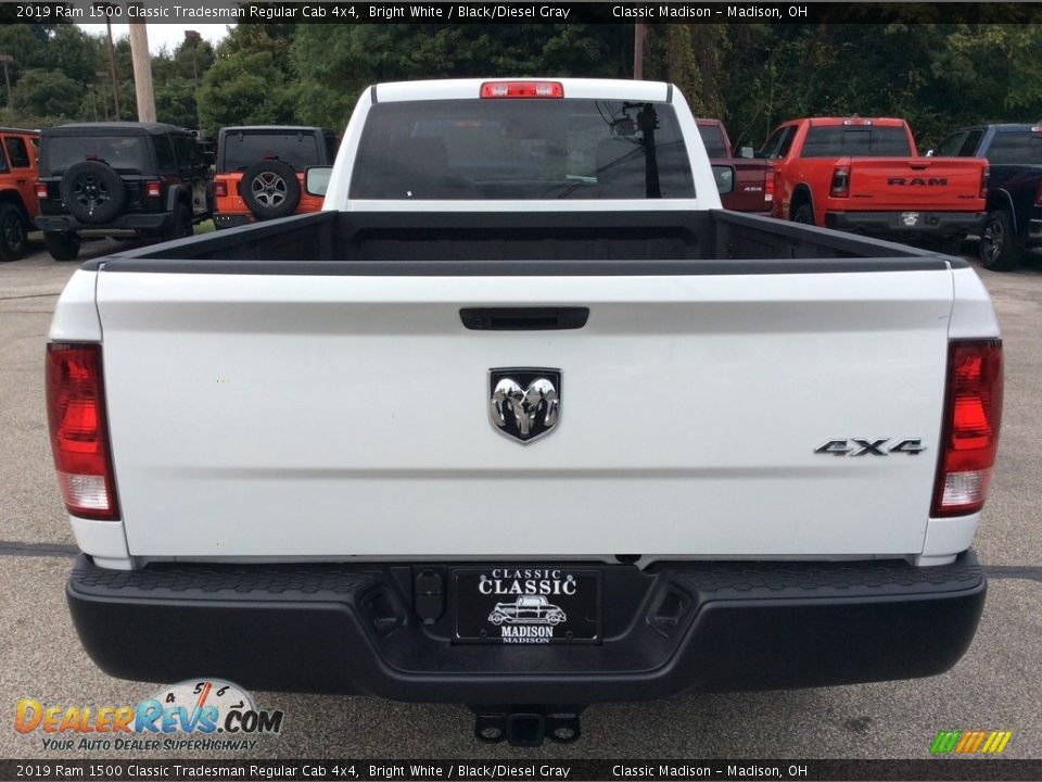 2019 Ram 1500 Classic Tradesman Regular Cab 4x4 Bright White / Black/Diesel Gray Photo #8