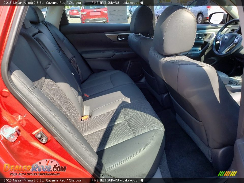 2015 Nissan Altima 2.5 SL Cayenne Red / Charcoal Photo #21
