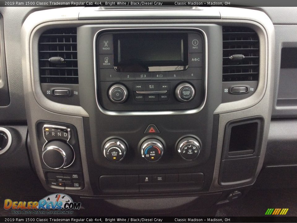 2019 Ram 1500 Classic Tradesman Regular Cab 4x4 Bright White / Black/Diesel Gray Photo #14