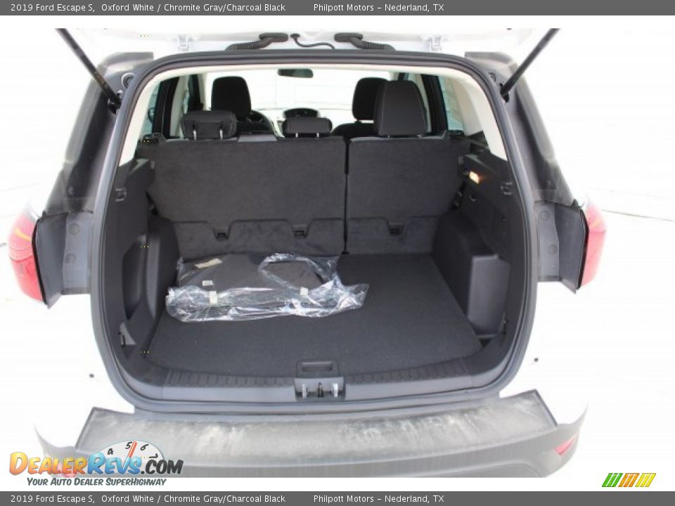 2019 Ford Escape S Oxford White / Chromite Gray/Charcoal Black Photo #22