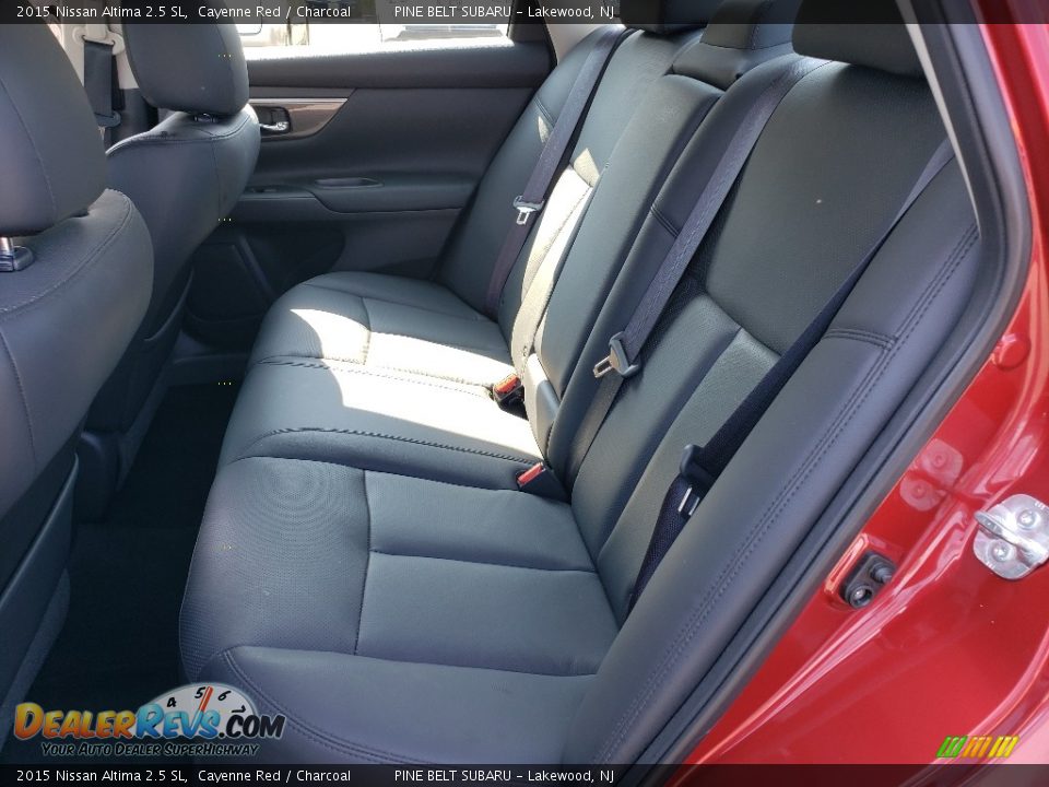 2015 Nissan Altima 2.5 SL Cayenne Red / Charcoal Photo #26