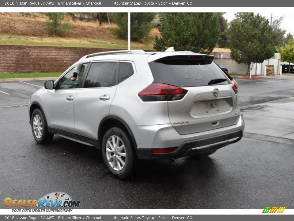 2018 Nissan Rogue SV AWD Brilliant Silver / Charcoal Photo #4