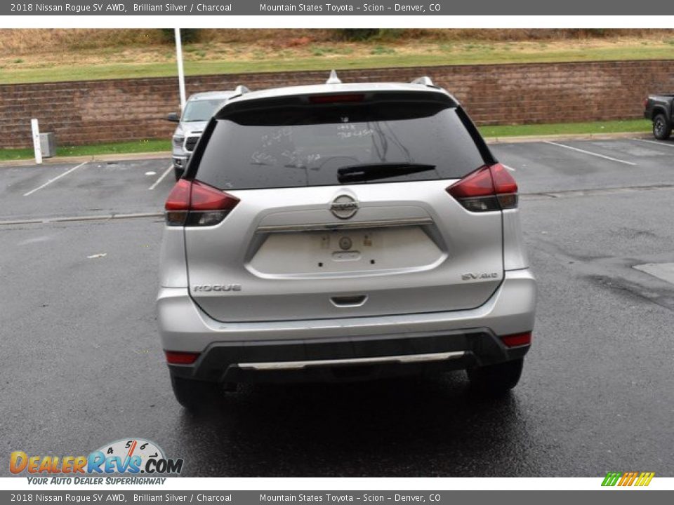 2018 Nissan Rogue SV AWD Brilliant Silver / Charcoal Photo #5