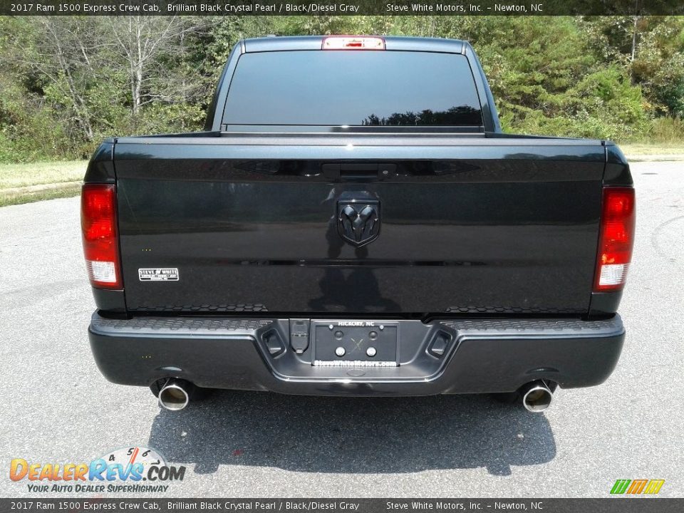 2017 Ram 1500 Express Crew Cab Brilliant Black Crystal Pearl / Black/Diesel Gray Photo #7