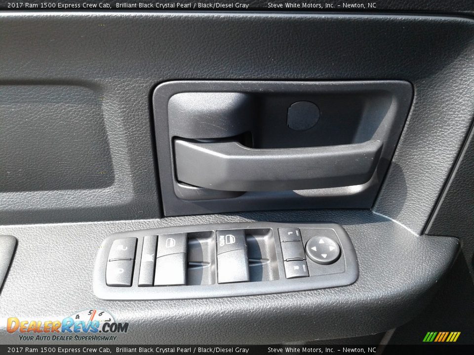 2017 Ram 1500 Express Crew Cab Brilliant Black Crystal Pearl / Black/Diesel Gray Photo #9