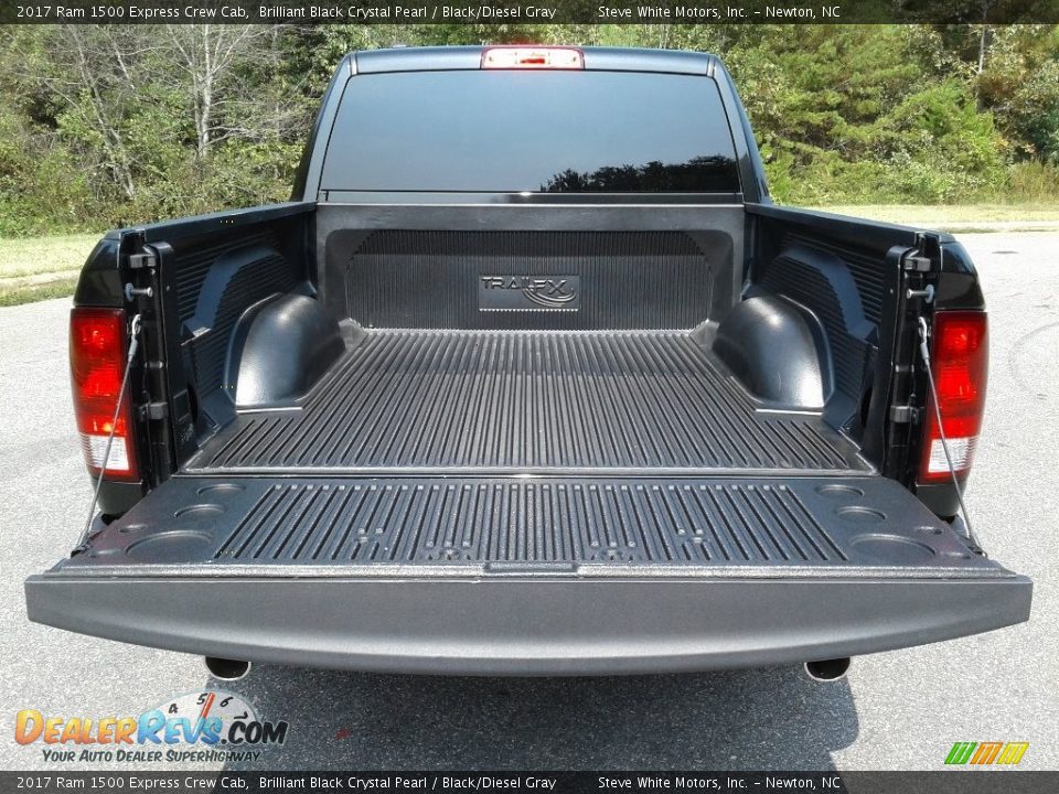 2017 Ram 1500 Express Crew Cab Brilliant Black Crystal Pearl / Black/Diesel Gray Photo #12