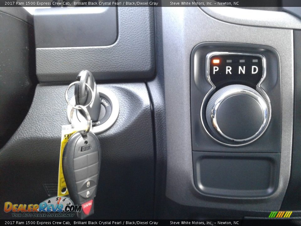 2017 Ram 1500 Express Crew Cab Brilliant Black Crystal Pearl / Black/Diesel Gray Photo #20