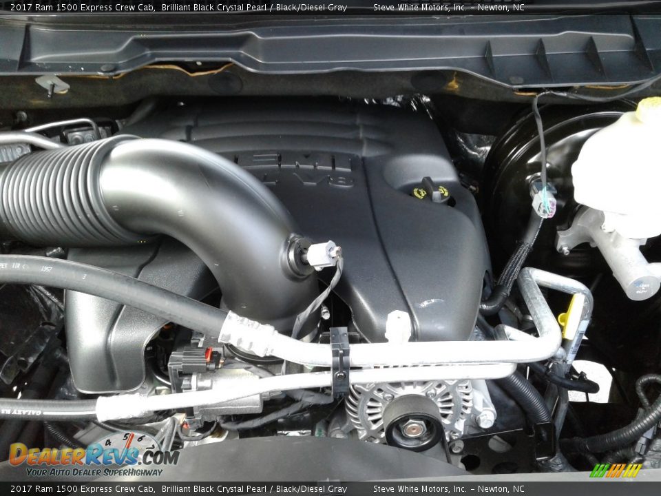 2017 Ram 1500 Express Crew Cab Brilliant Black Crystal Pearl / Black/Diesel Gray Photo #25